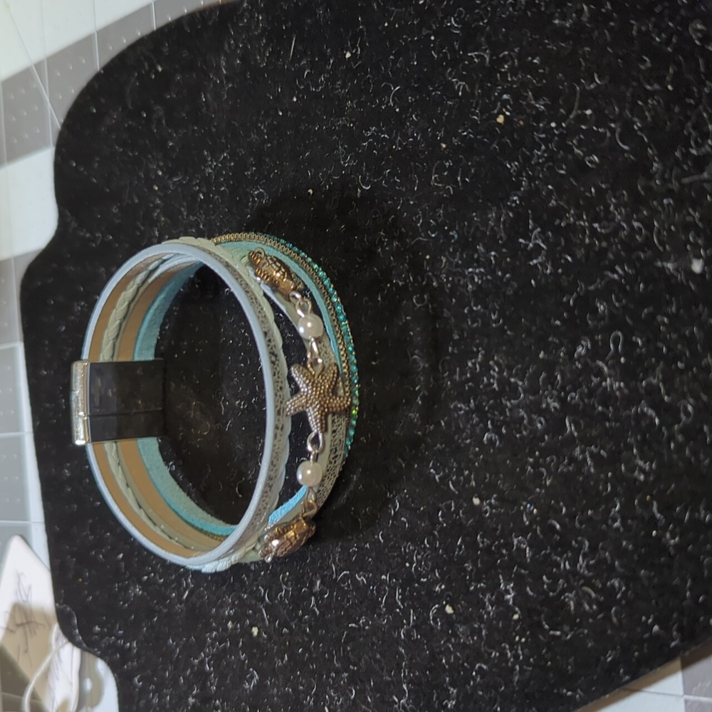 Five layer bracelet - Picture 2 of 3